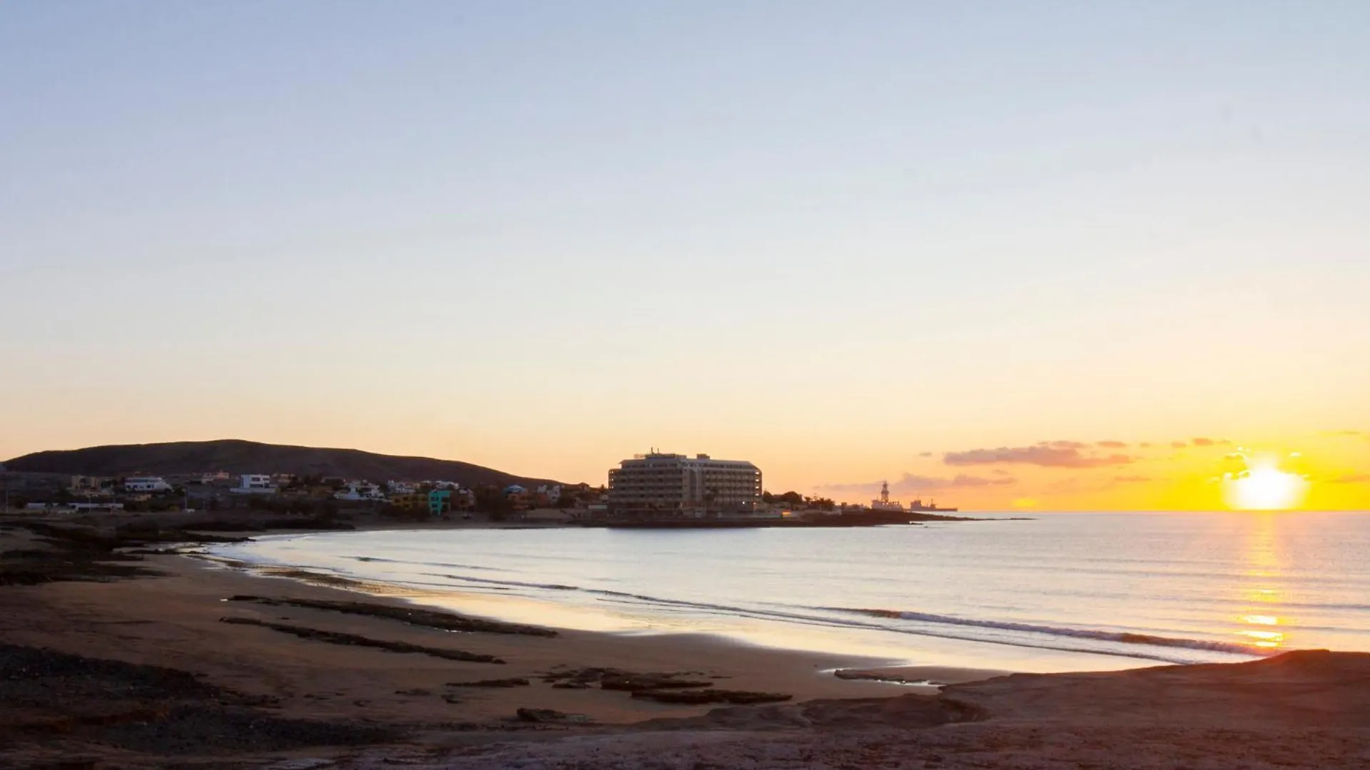 Medano4You Surfers Paradise Beachfront Home El Medano