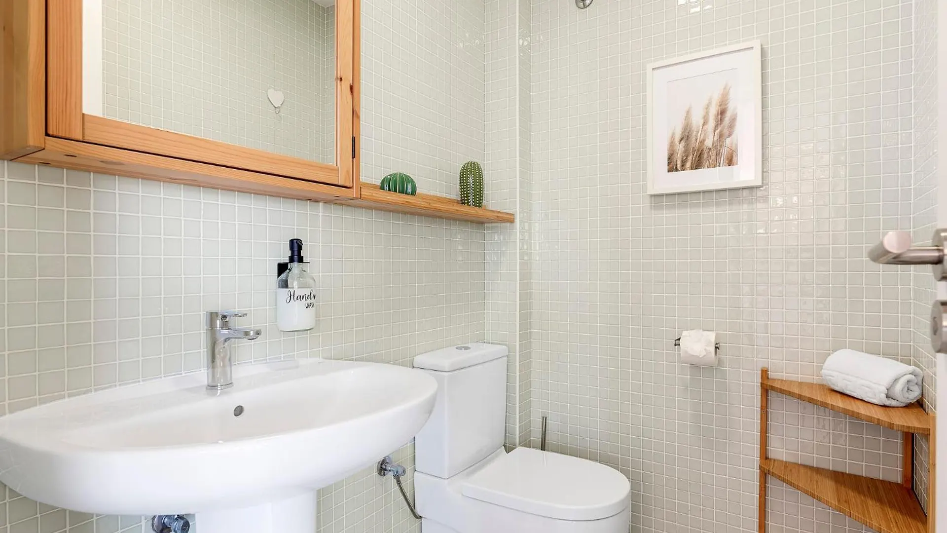 Apartment Medano4You Surfers Paradise Beachfront Home El Medano
