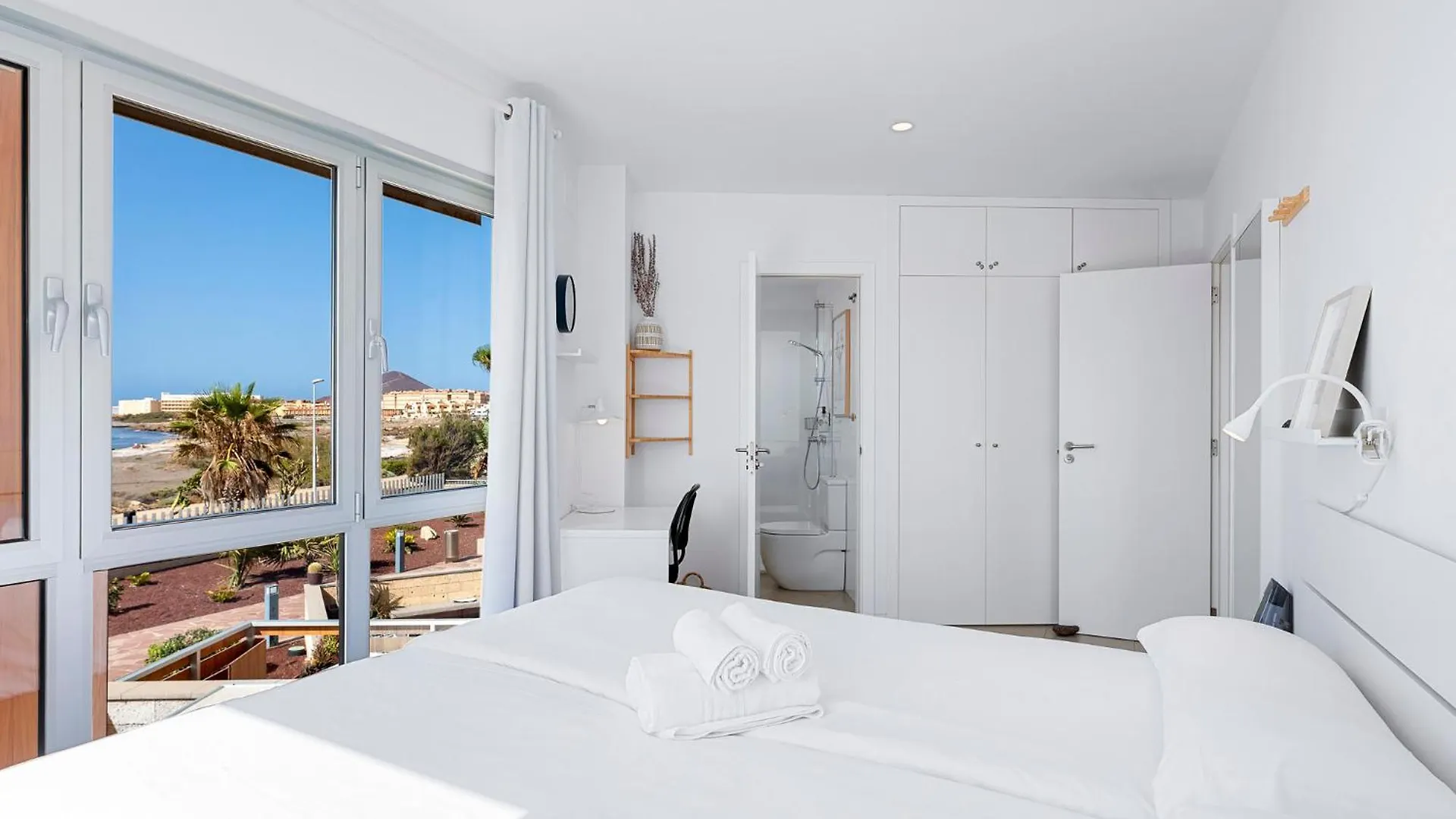 Medano4You Surfers Paradise Beachfront Home El Médano España